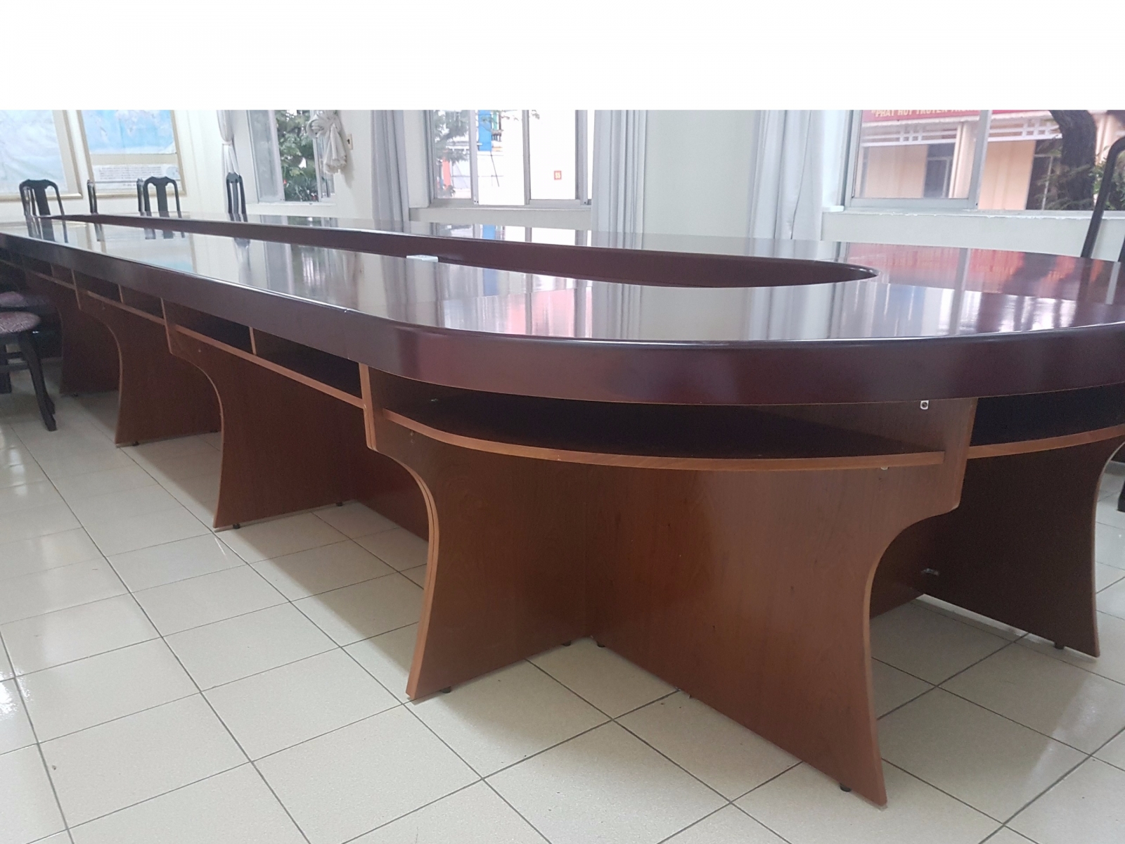 bàn họp 20-30-người-lớn